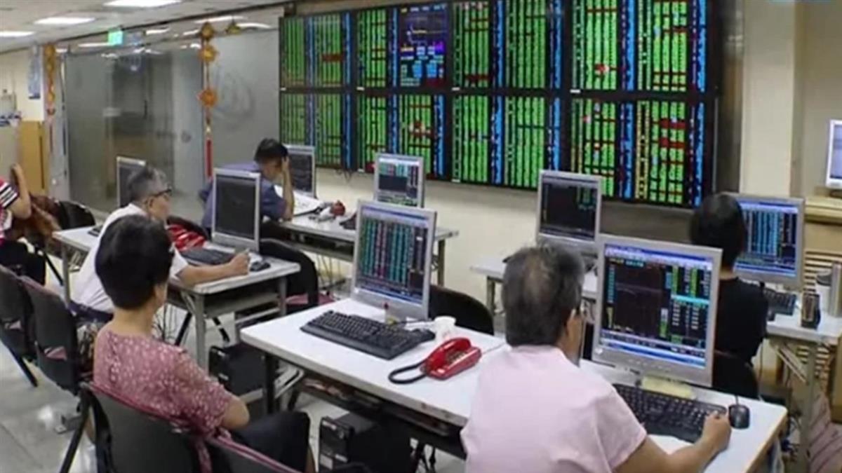 三大法人狂砍649億！ 網怕爆問誰在買：政府軍or義和拳？