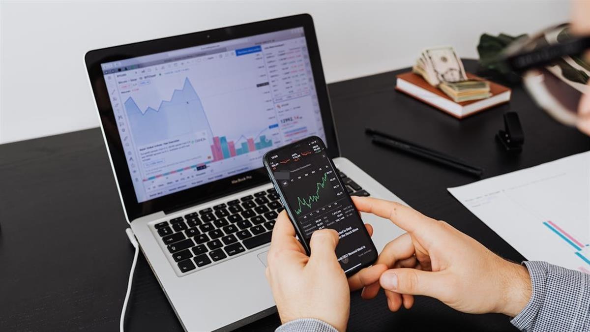 補充保費新制惹議！ 專家曝「這款ETF」：領息不用擔心被課稅