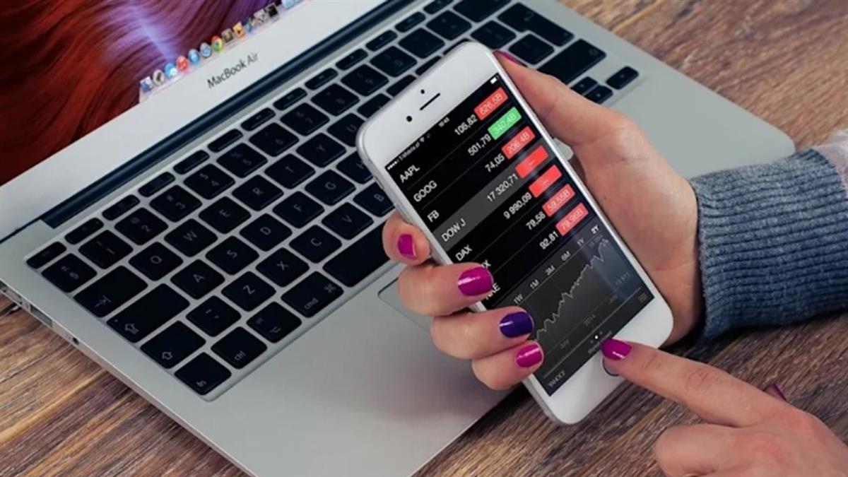 配息被笑左手換右手 還要被課補充保費 專家揭「不課稅ETF清單」