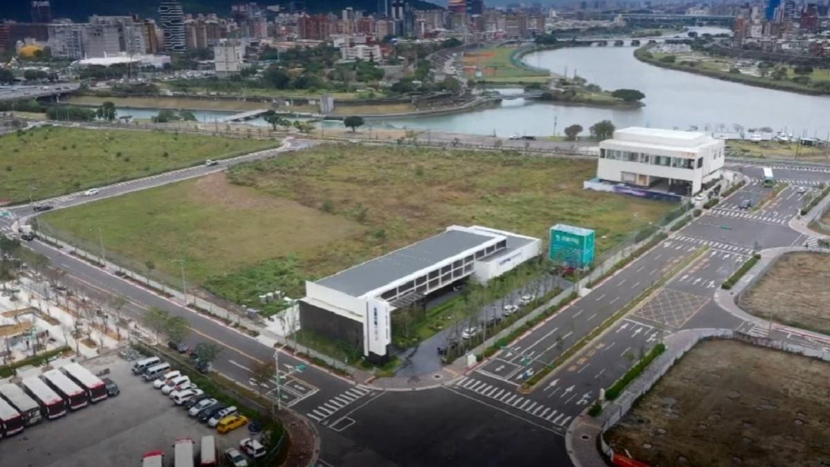 盼土地問題順利解決 黃仁勳：讓輝達在台北蓋漂亮大樓