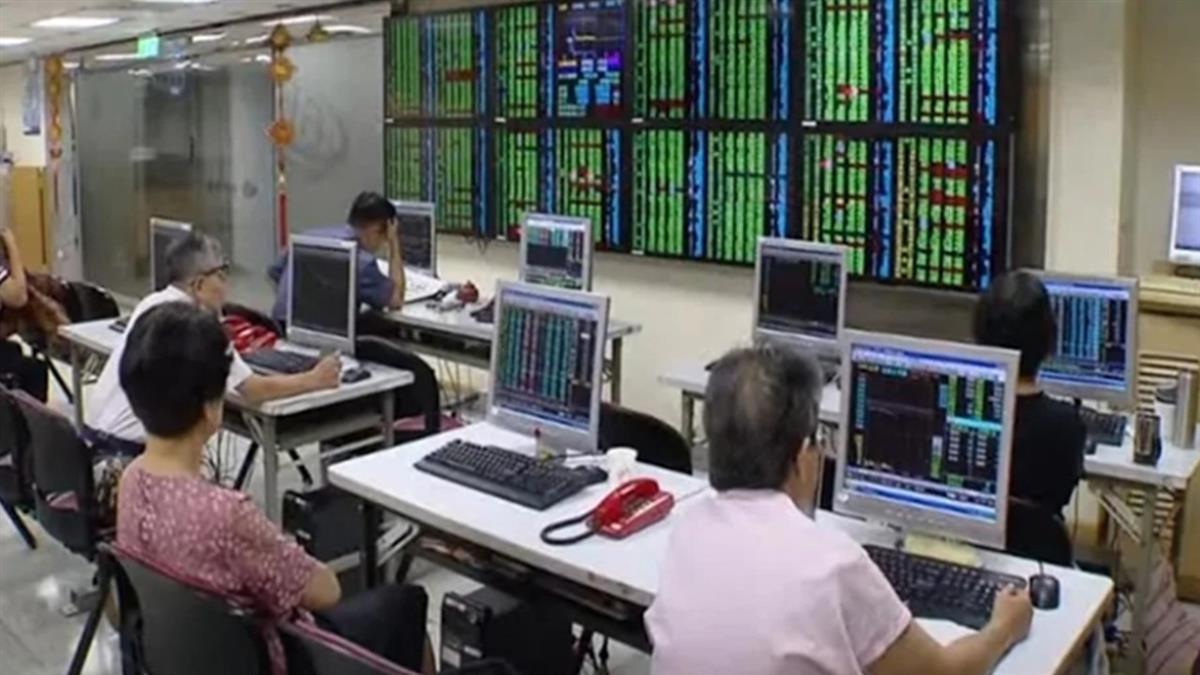 台塑企業3公司「再賣南亞科」 四寶股價狂奔 南亞亮燈鎖漲停