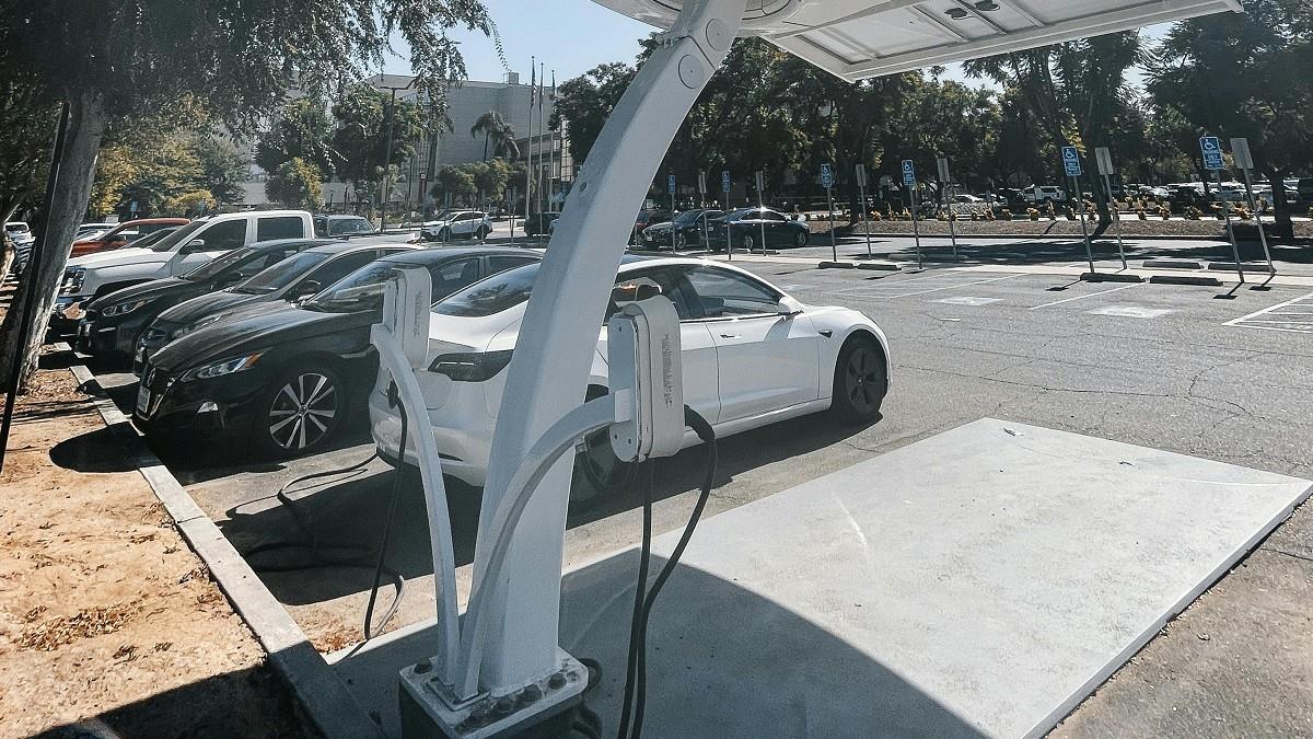 傳鴻華有意整合納智捷？ 劉揚偉全說了