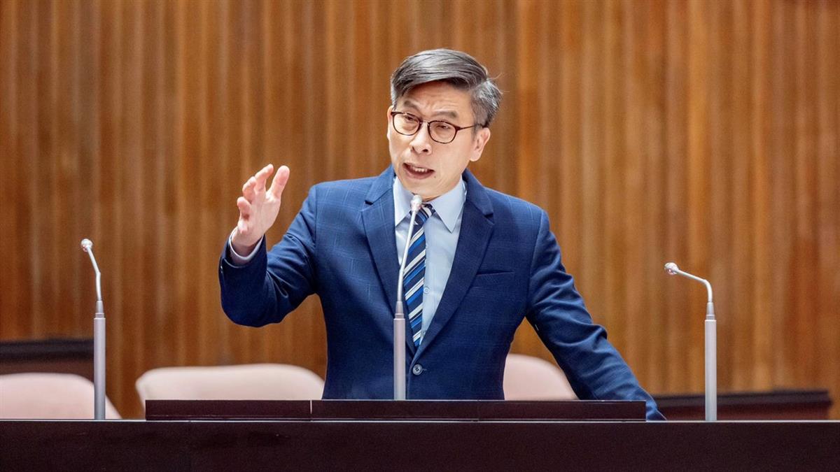 藍營擬修法「捍衛陸配參政權」 鍾佳濱反嗆：公職要效忠中華民國