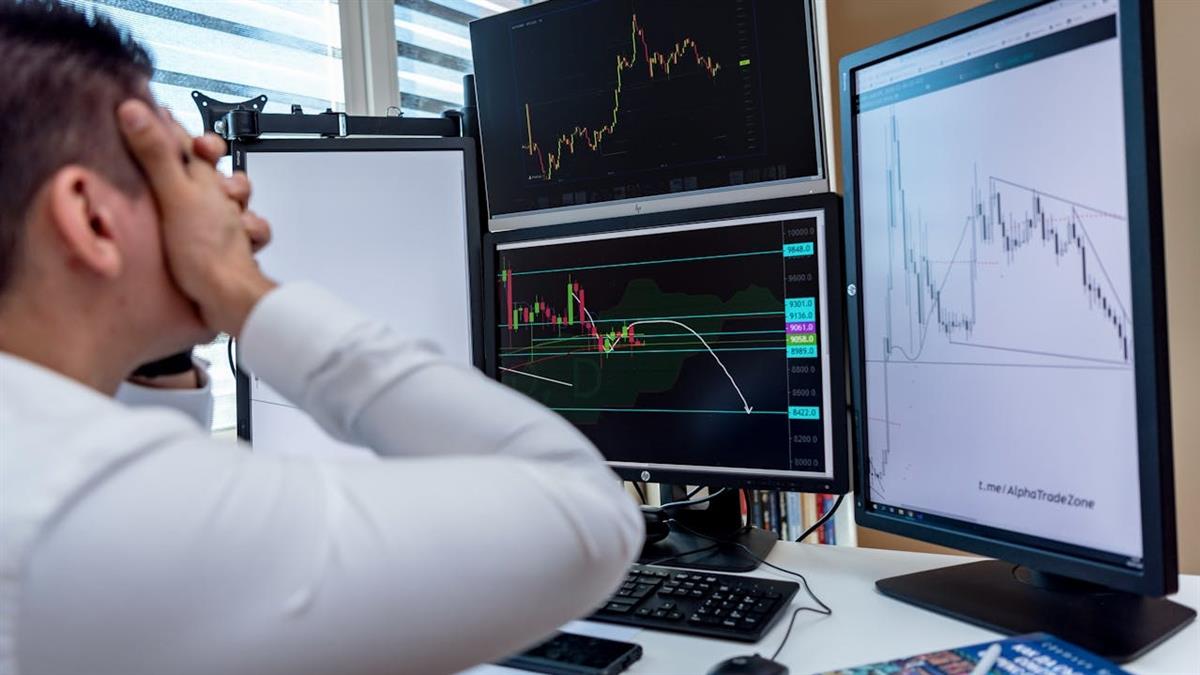 原本獲利變賠錢 他氣到想刪App 網笑：信不信賣了就會漲