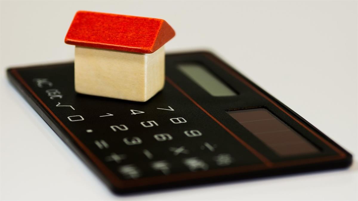 有200萬資金「家人勸買房」 他想All-in高股息 網急喊：當心本金都縮水