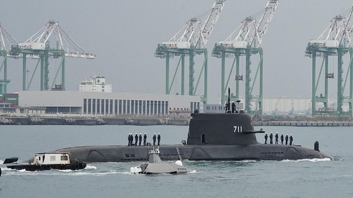 海鯤號完成2大核心系統調校！ 顧立雄：將規劃第5次測試