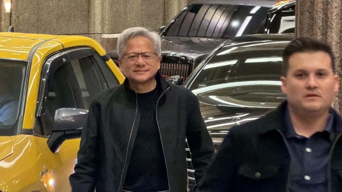 黃仁勳低調訪台！現身國賓飯店自曝「我真的超級累」