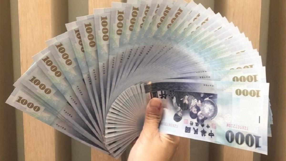 在股票群被騙光積蓄！ 大媽再投400萬「騙騙子」 結局神展開