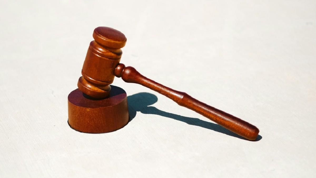 拾荒婦得32元舊電鍋…清潔員被控貪污！判決結果出爐