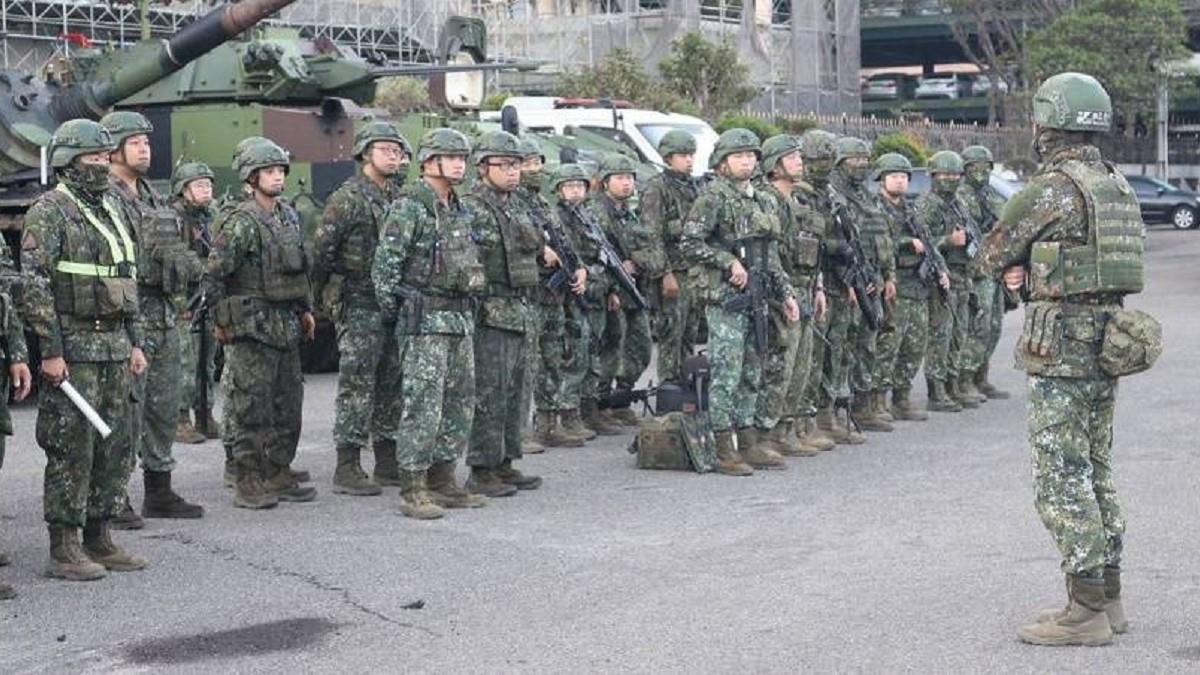 他不信邪！ 10年沒教召「一查就中14天」網笑：釣魚網站