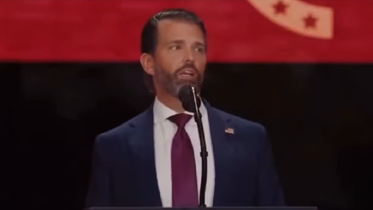 批烏克蘭腐敗 有錢人都全跑光！ 小唐納：川普恐「放棄基輔」