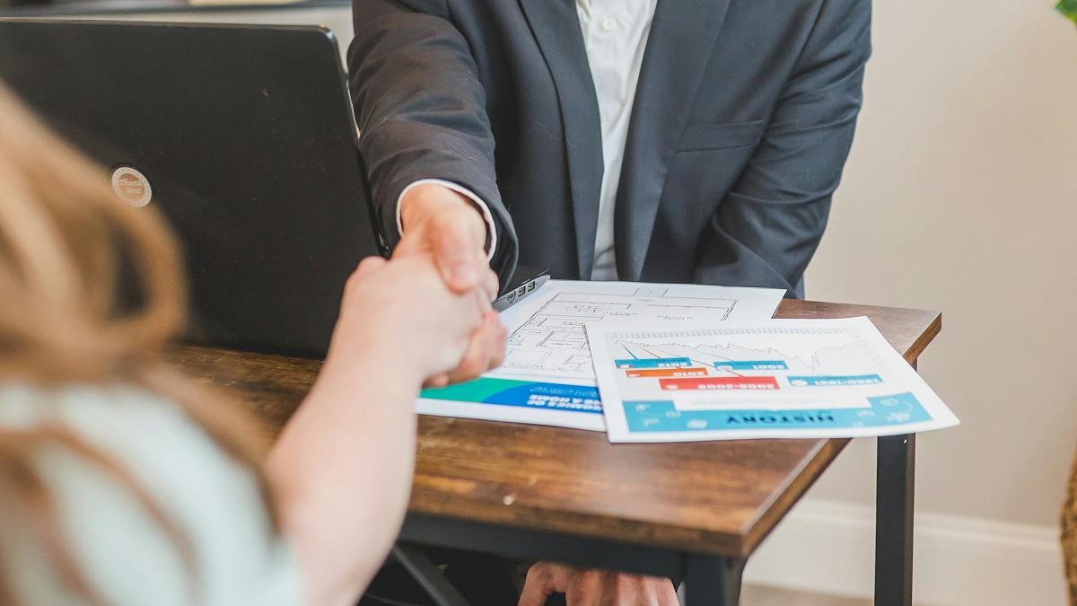 「動動嘴皮」就要拿6%？前房仲良心告白：只收1%服務費