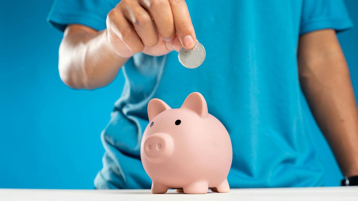 花300買「二手粉紅豬撲滿」 一開箱她嚇傻：這次淘寶回本了