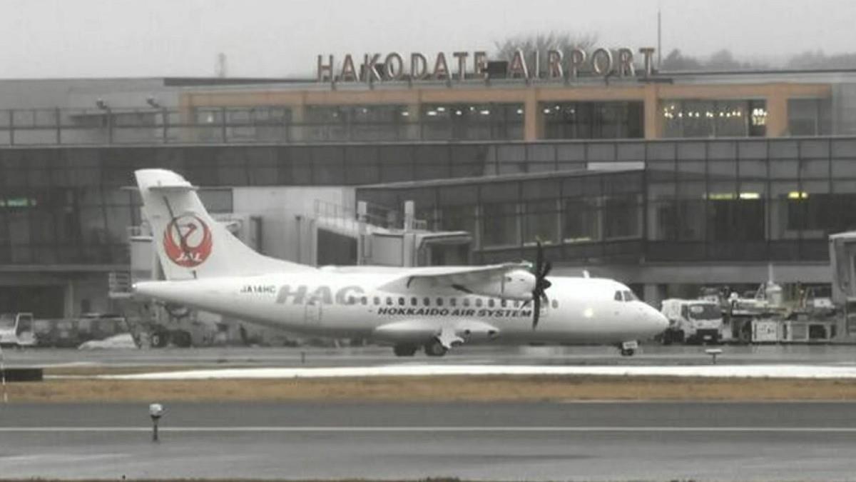 起飛2分鐘引擎聲突消失！ 日航班機迫降函館 初判原因出爐
