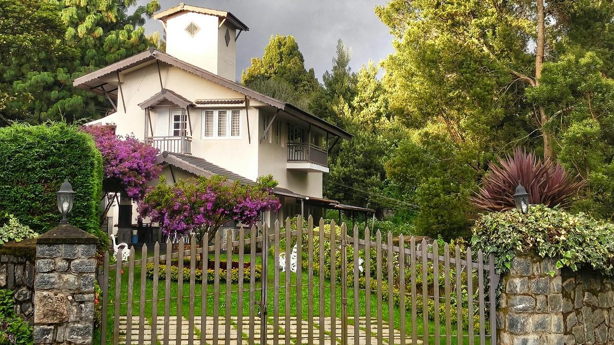 �{�W�d�U�\���J�I �s�a�D�@�y�u���١v�L�̲� �߮v����@�ۡG�O���F