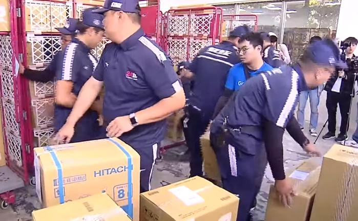 神秘ai物流中心曝光 下訂到出貨僅10分鐘 東森最即時最快速新聞